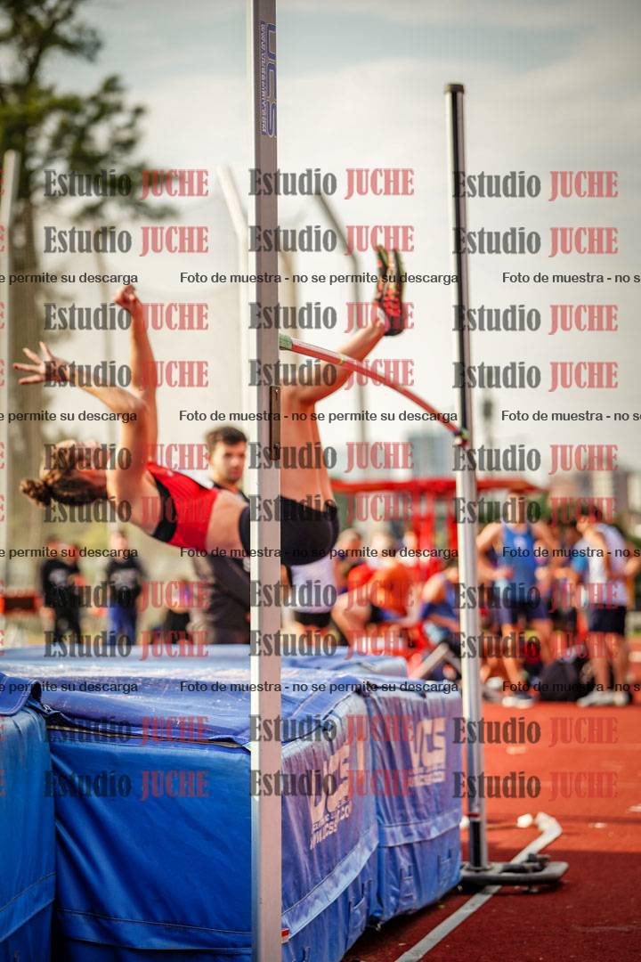 Fotos del salto en alto de mujeres