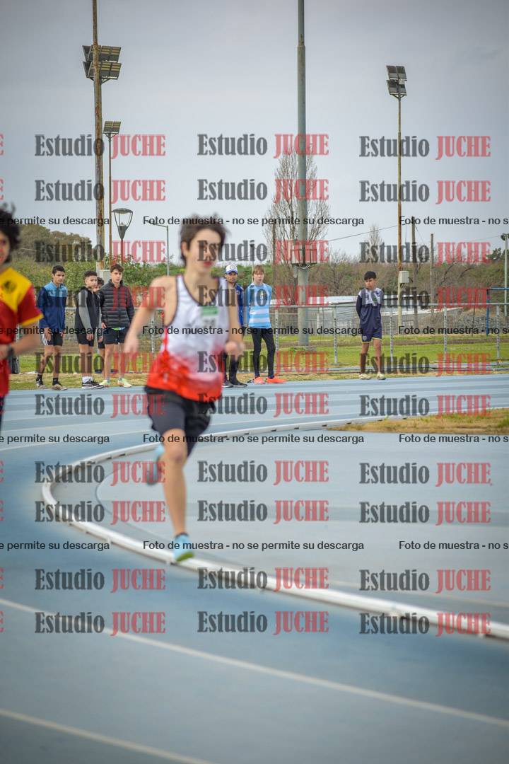 Fotos de los 600 m llanos de varones