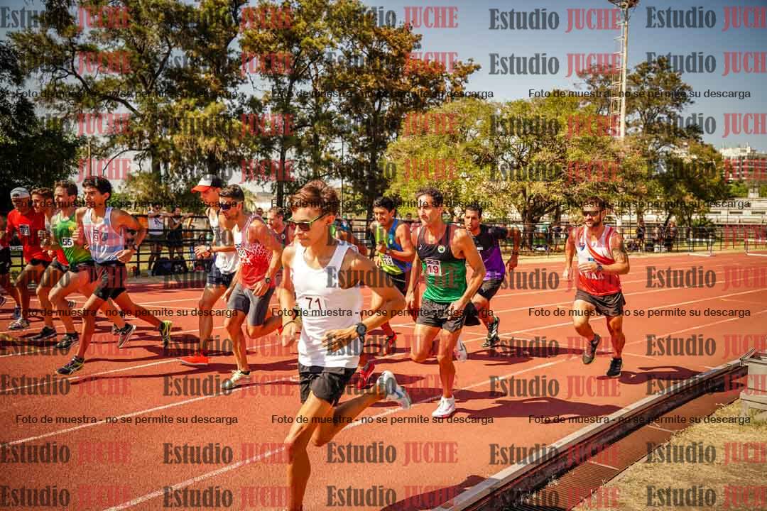 Fotos de los 3000 m llanos de varones