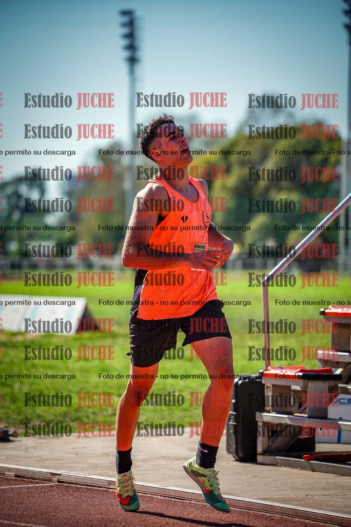 Fotos de los 800 m llanos de varones