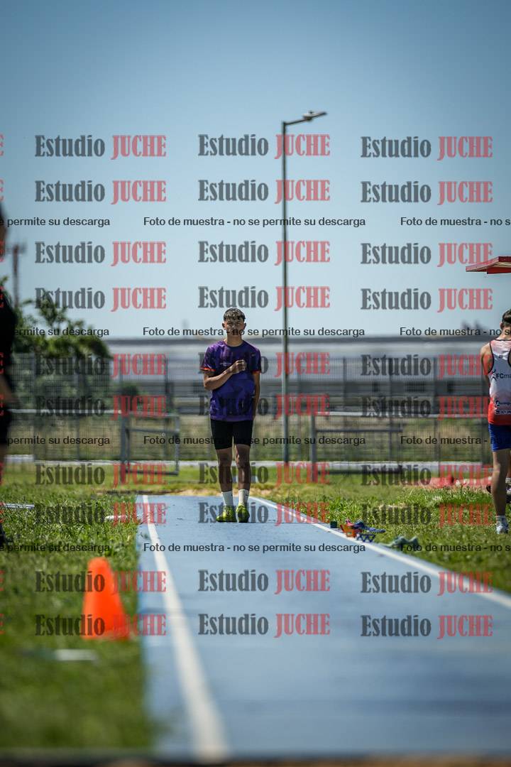 Fotos del salto triple de varones y mujeres - todas las tablas