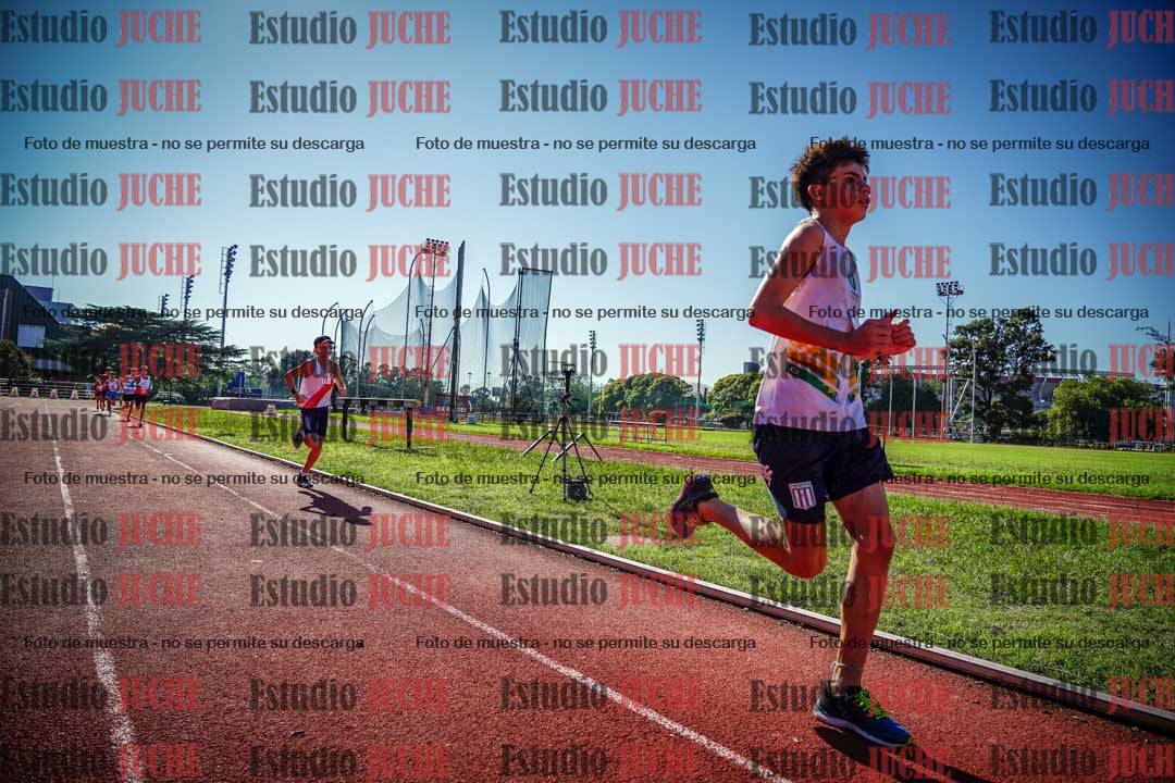 Fotos de los 2400 m llanos de varones