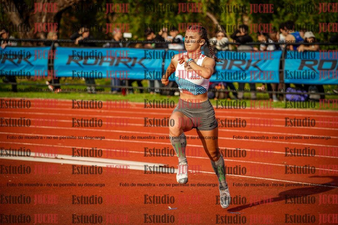 Fotos del salto en alto de mujeres
