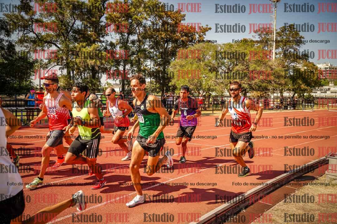Fotos de los 3000 m llanos de varones