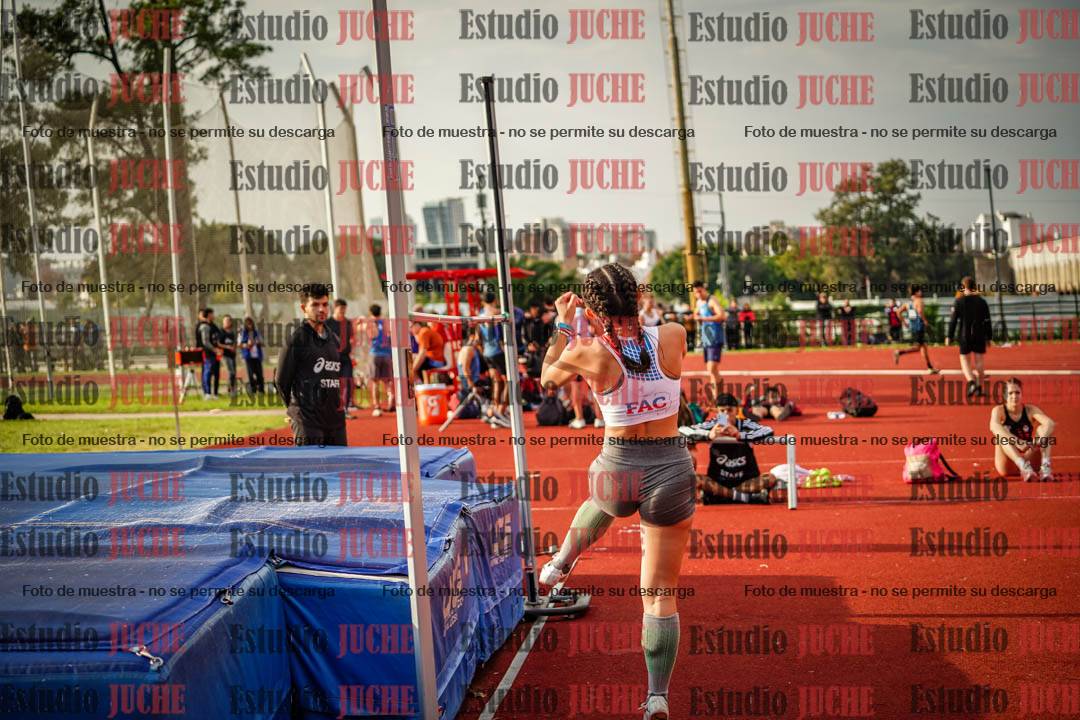Fotos del salto en alto de mujeres