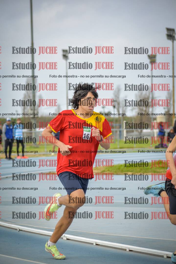 Fotos de los 600 m llanos de varones