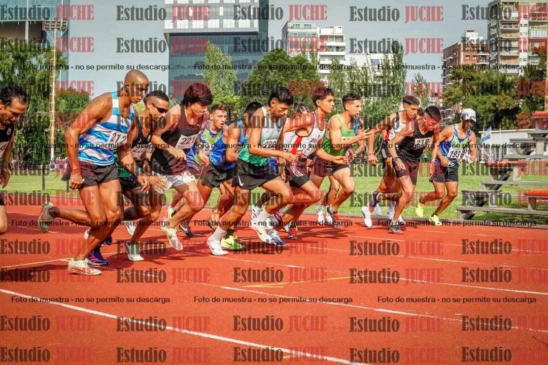 Fotos de los 3000 m llanos de varones