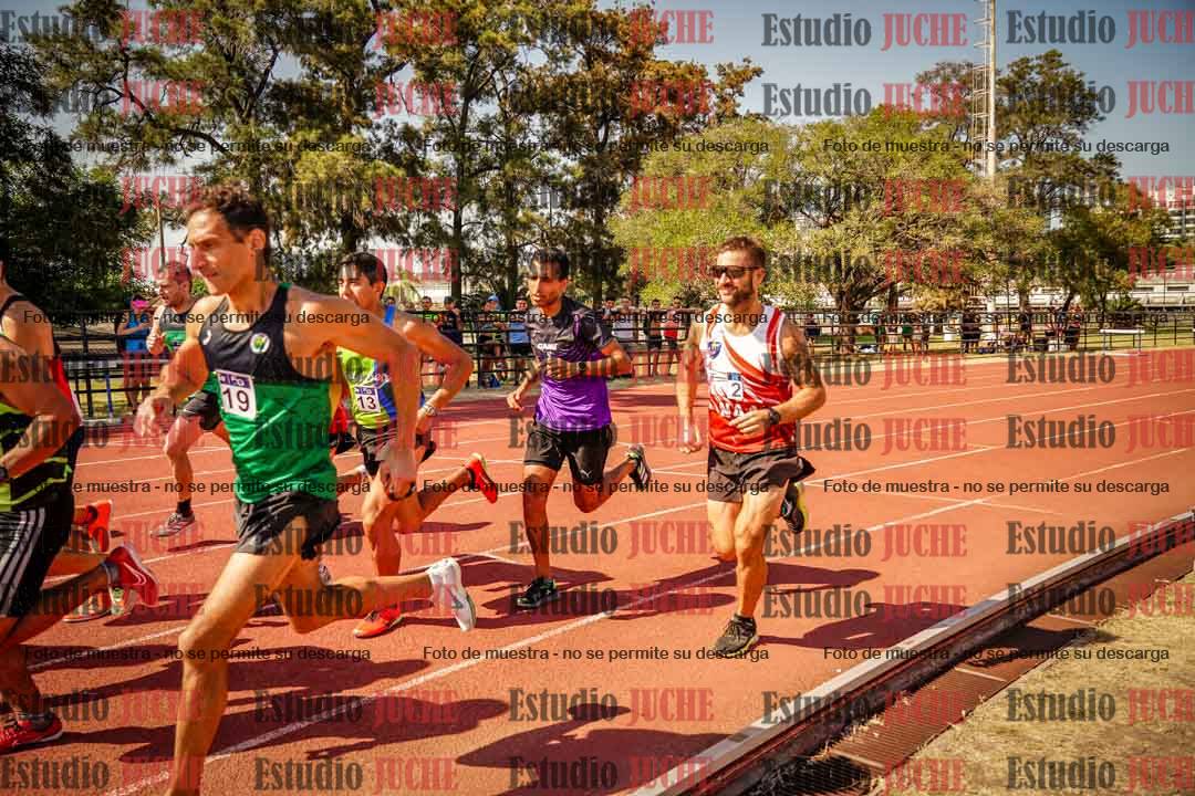 Fotos de los 3000 m llanos de varones