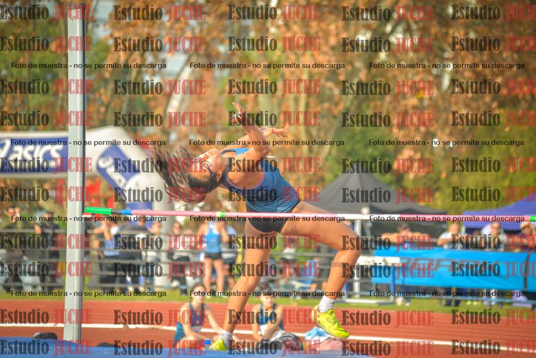 Fotos del salto en alto de mujeres