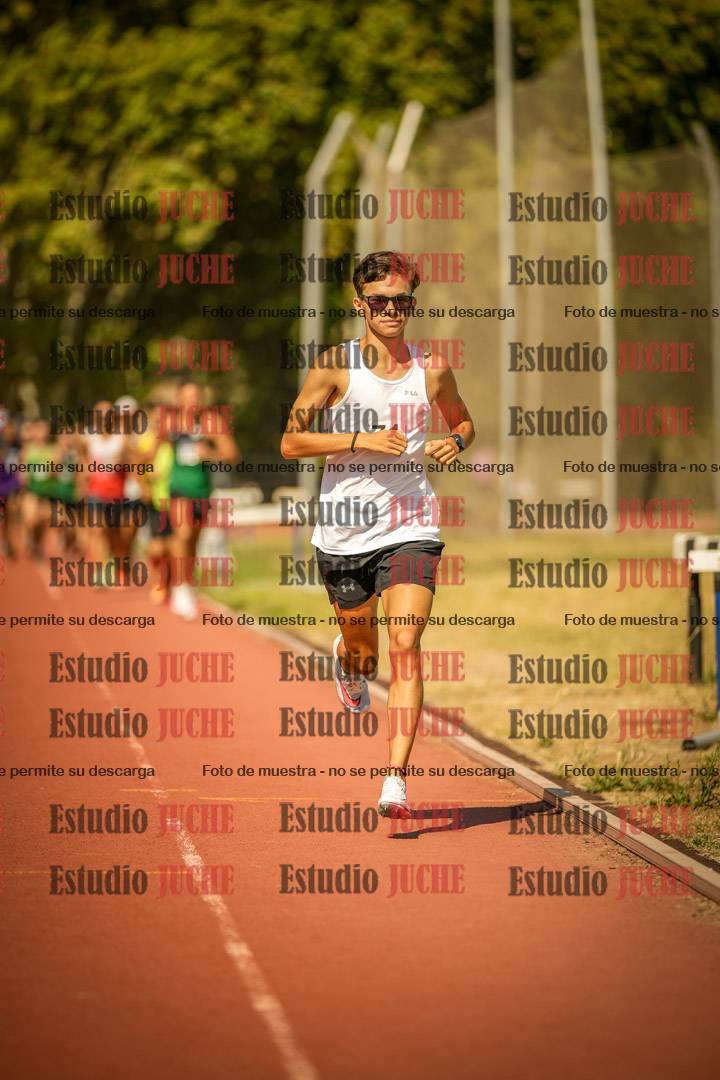 Fotos de los 3000 m llanos de varones