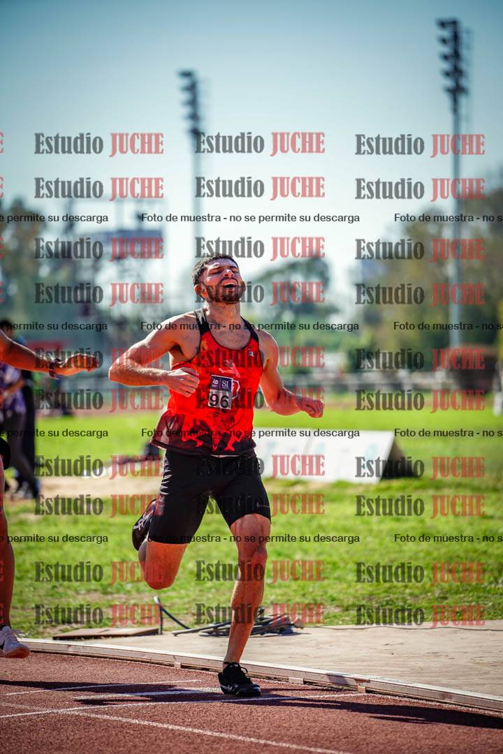 Fotos de los 800 m llanos de varones