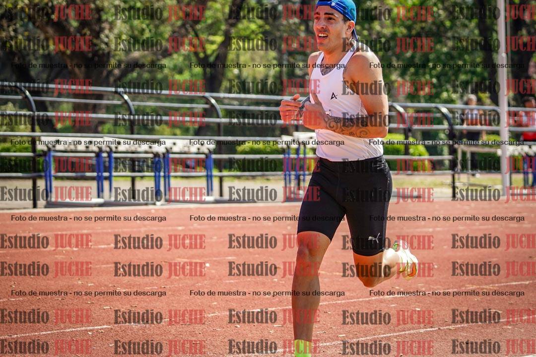 Fotos de los 800 m llanos de varones