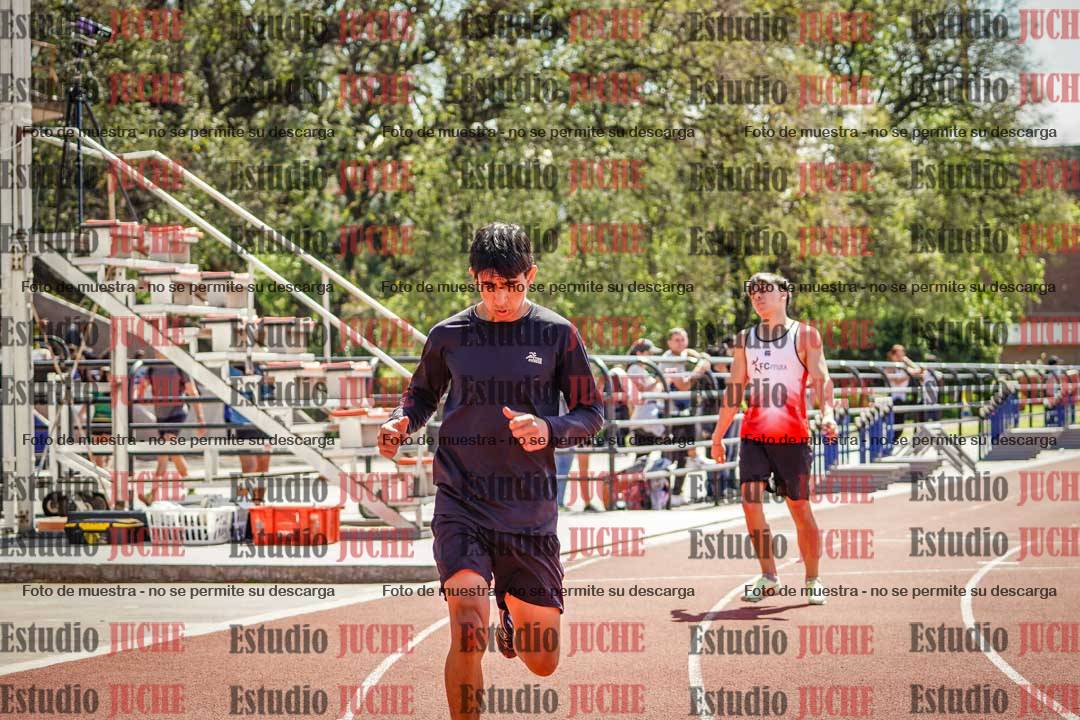 Fotos de los 200 m llanos de varones