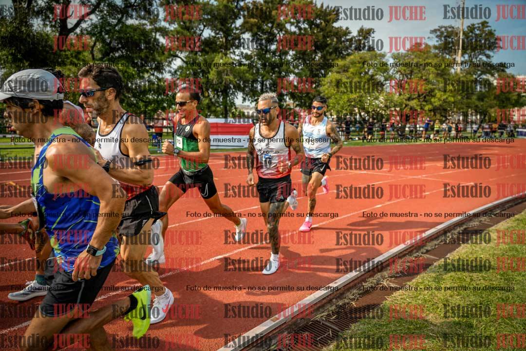 Fotos de los 3000 m llanos de varones