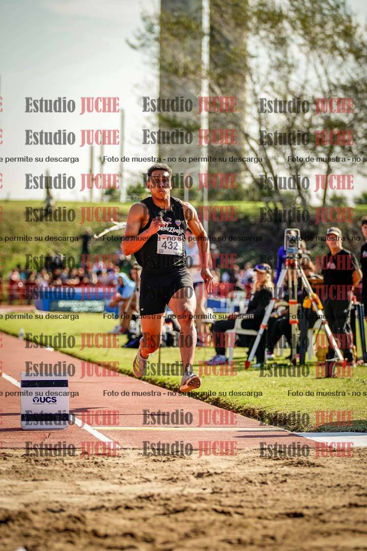 Fotos del salto en largo de varones - deca 2