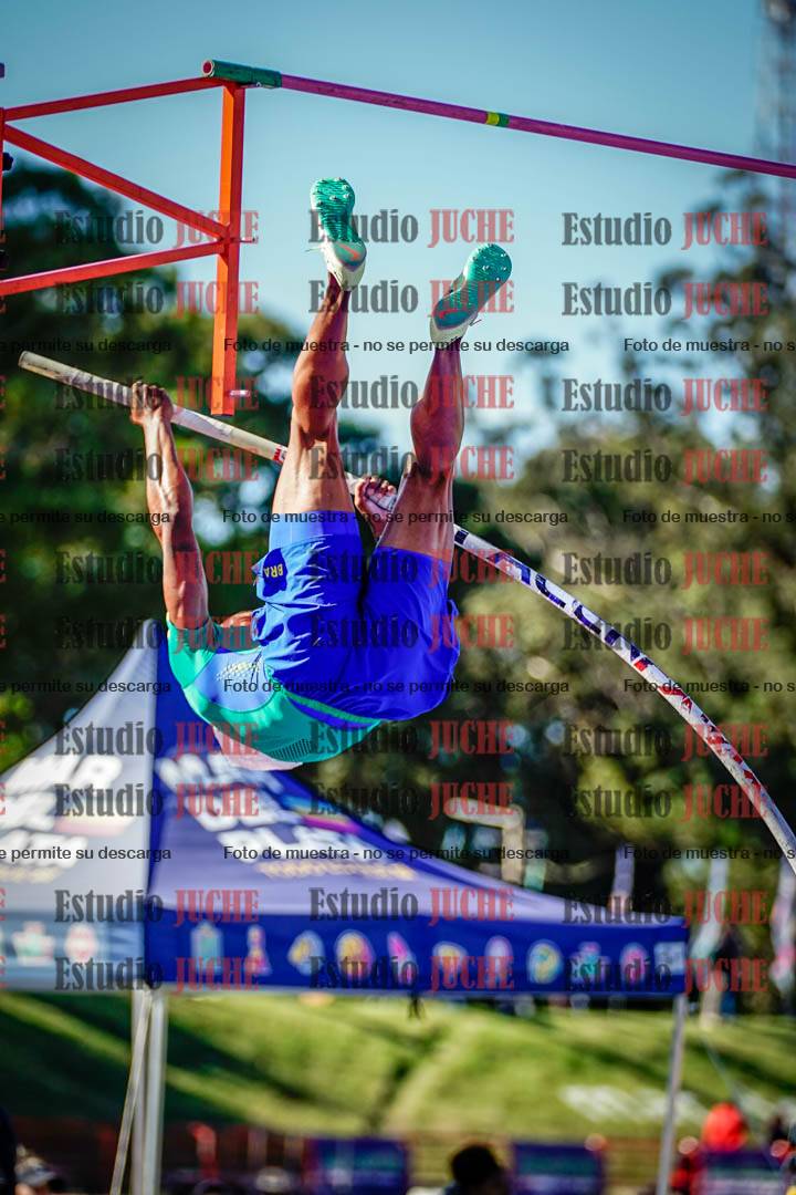 Fotos del salto con garrocha de varones - deca 8