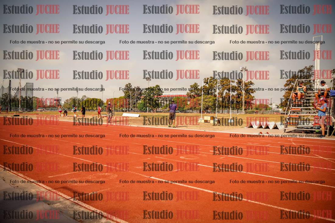 Fotos de los 400 m llanos de varones