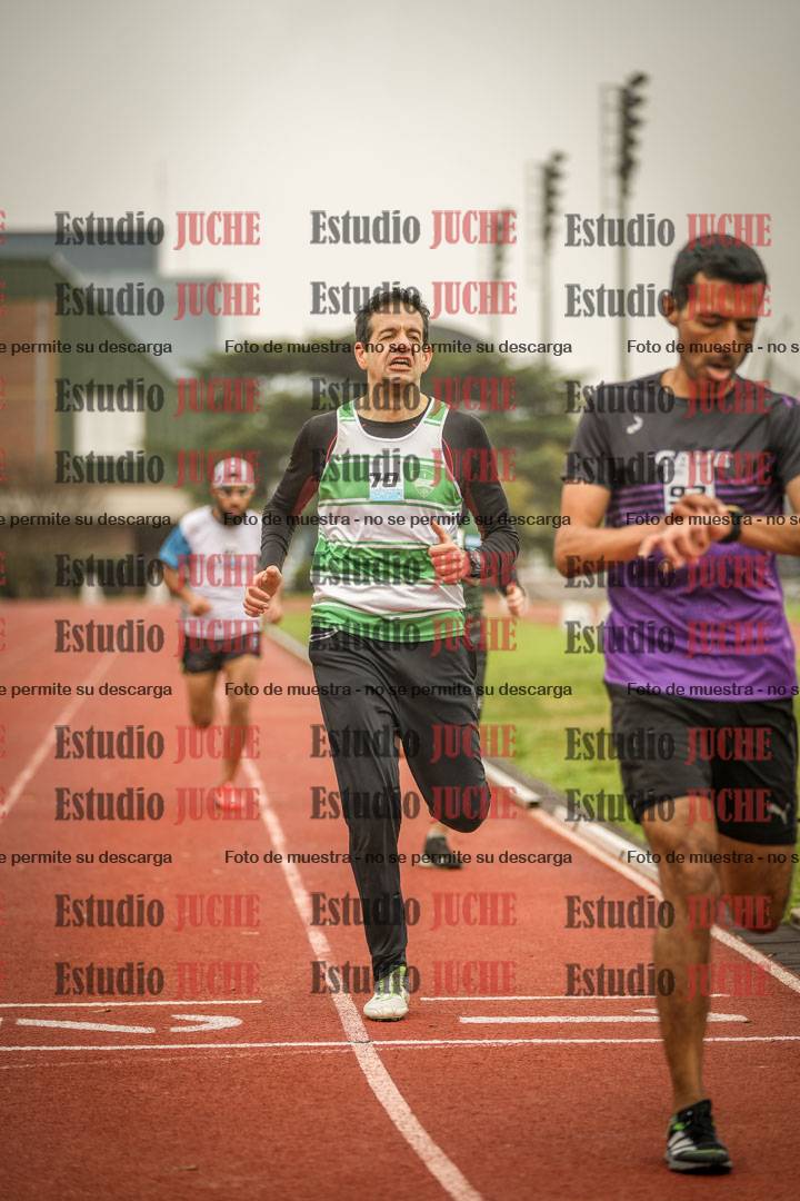 Fotos de los 800 m llanos de varones