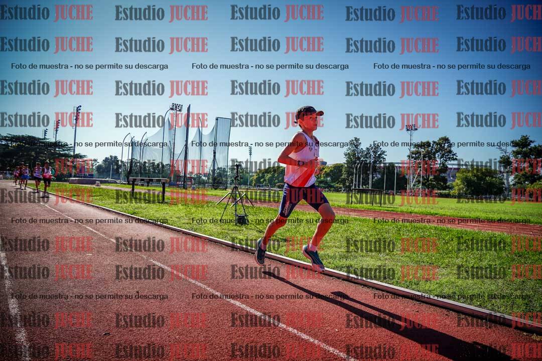 Fotos de los 2400 m llanos de varones