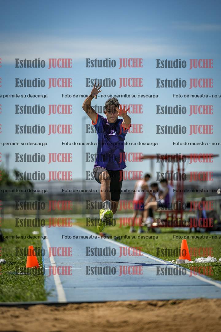 Fotos del salto triple de varones y mujeres - todas las tablas