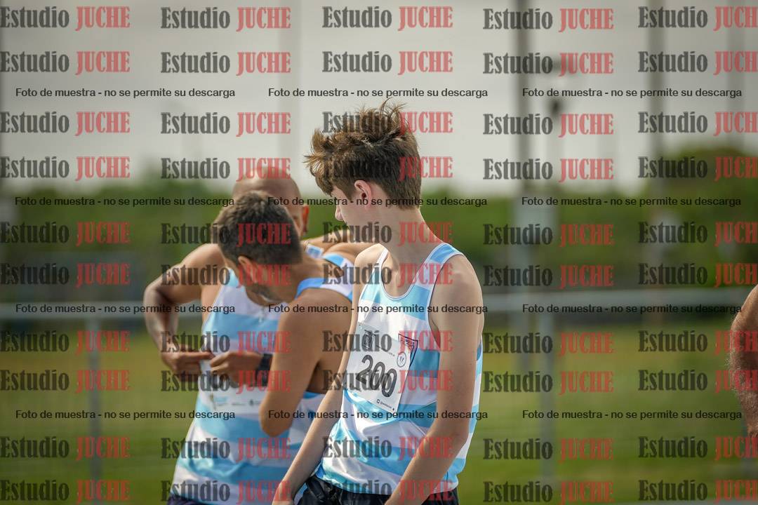 Fotos de los 1000 m llanos de varones