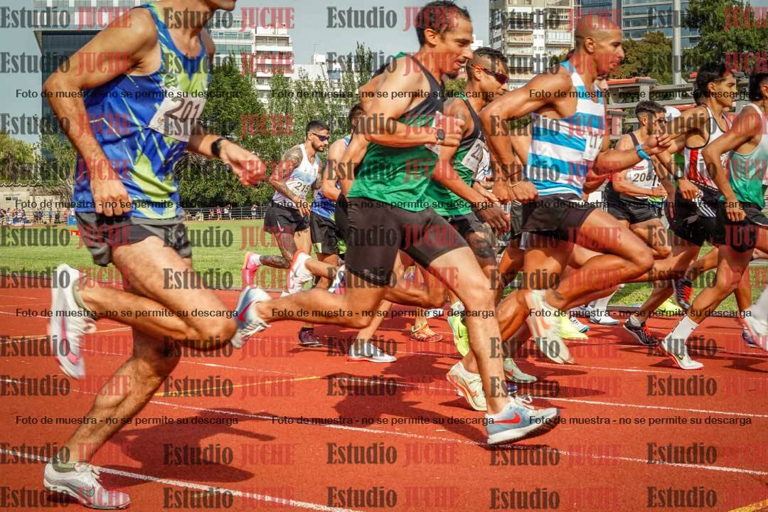 Fotos de los 3000 m llanos de varones
