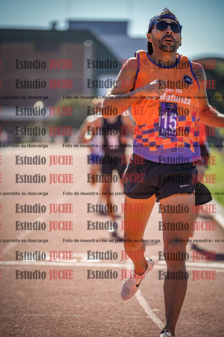 Fotos de los 800 m llanos de varones