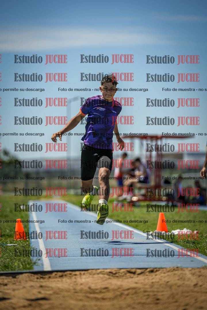 Fotos del salto triple de varones y mujeres - todas las tablas