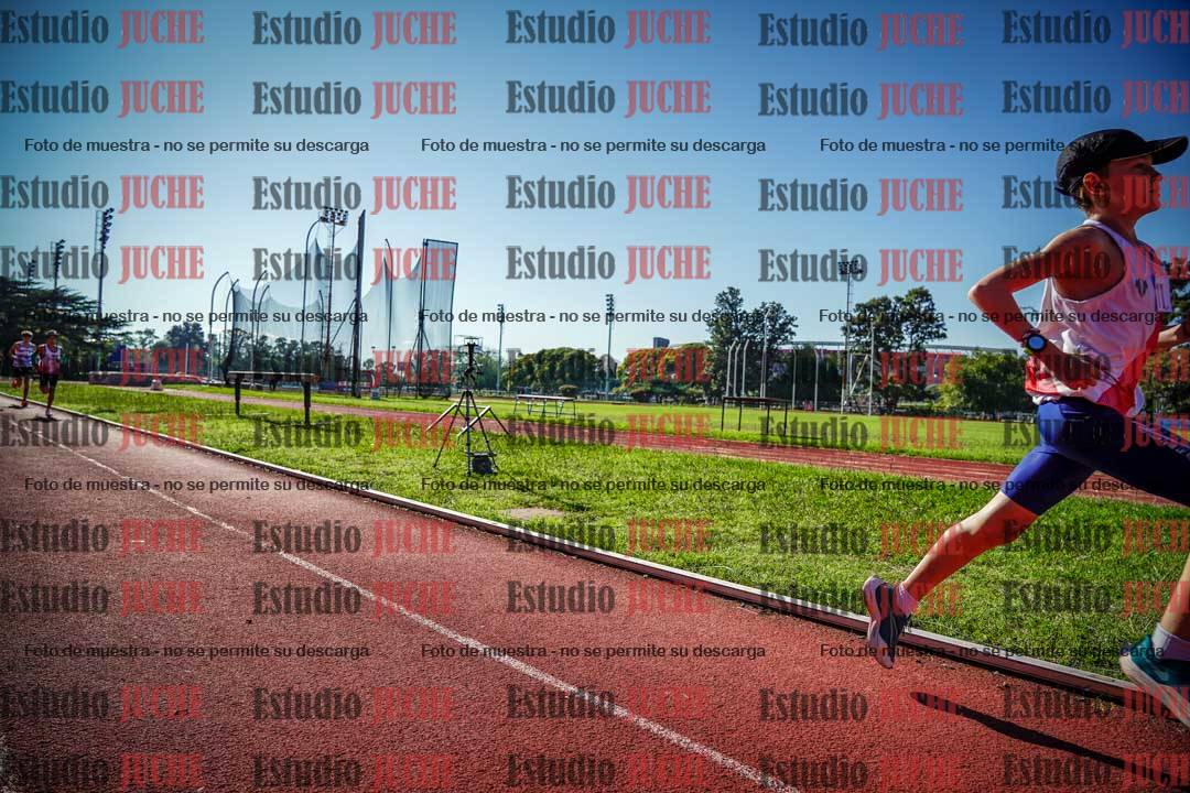 Fotos de los 2400 m llanos de varones