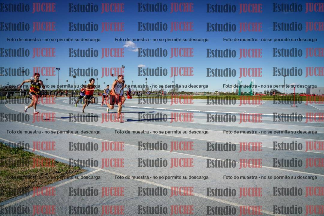 Fotos de los 200 m llanos de varones