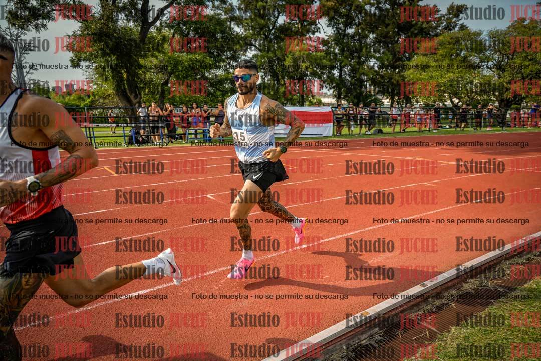 Fotos de los 3000 m llanos de varones