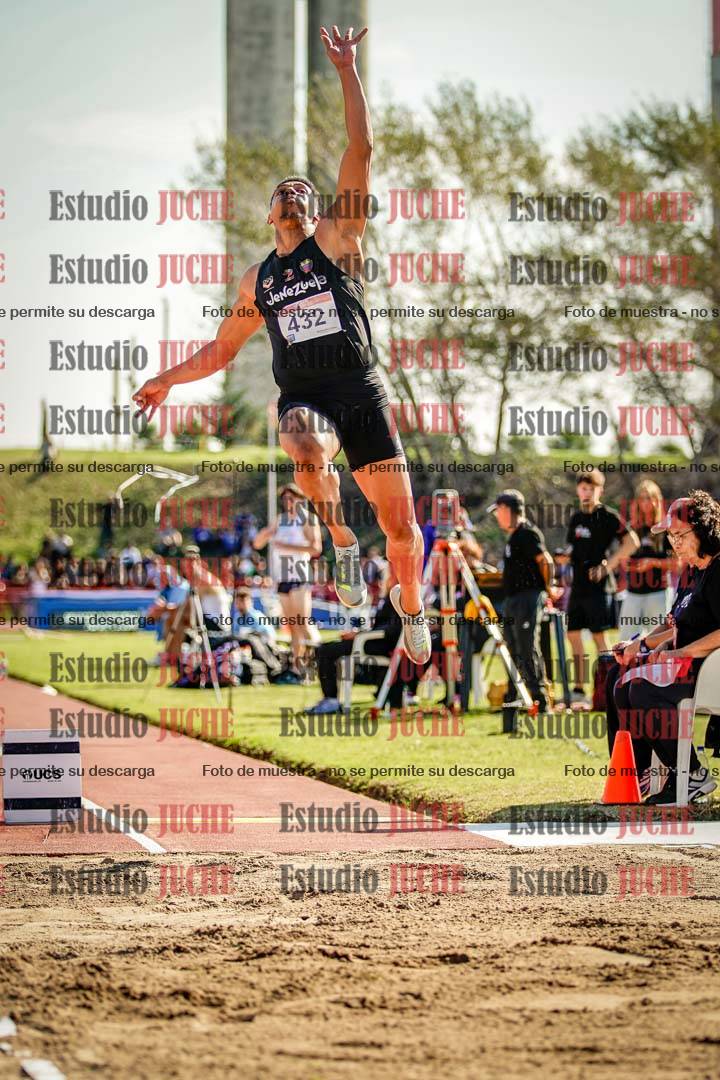 Fotos del salto en largo de varones - deca 2