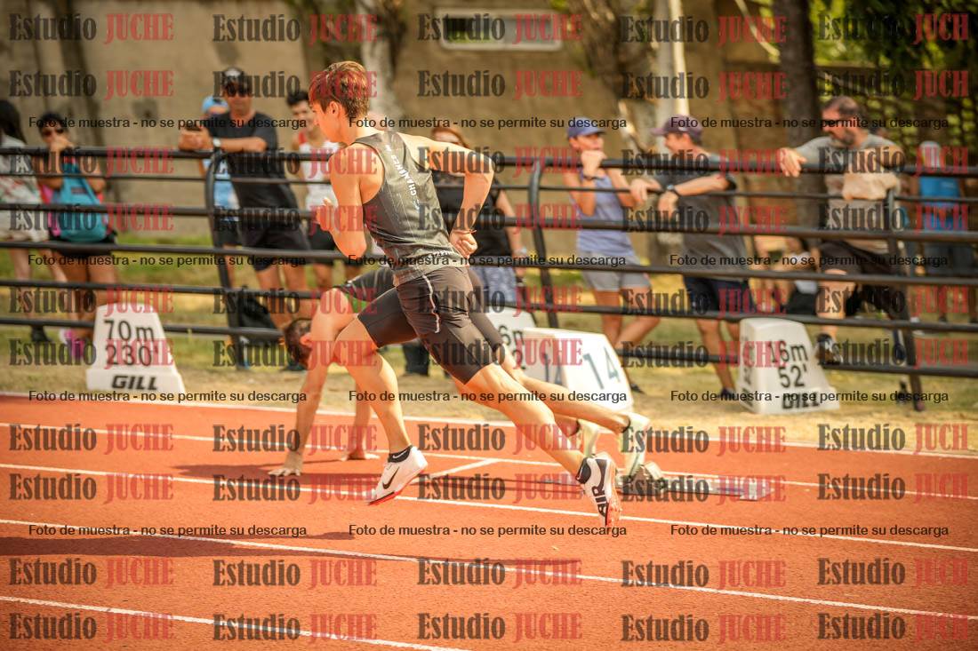 Fotos de los 400 m llanos de varones