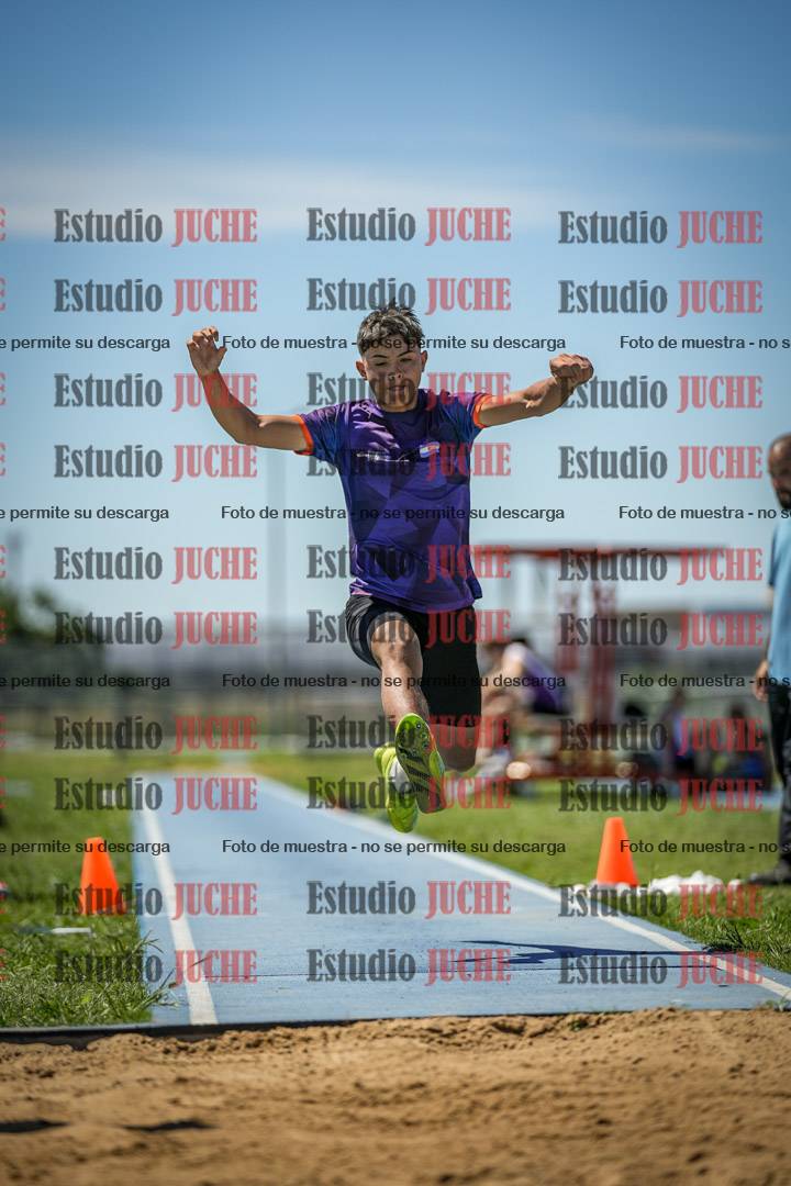 Fotos del salto triple de varones y mujeres - todas las tablas