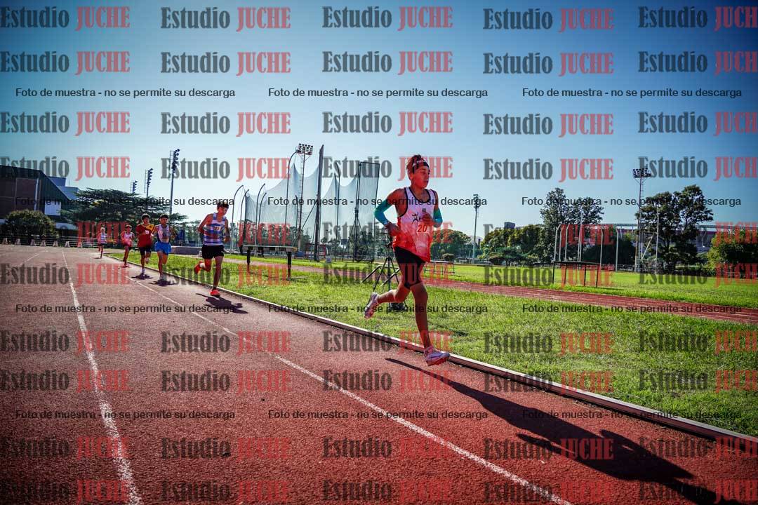 Fotos de los 2400 m llanos de varones