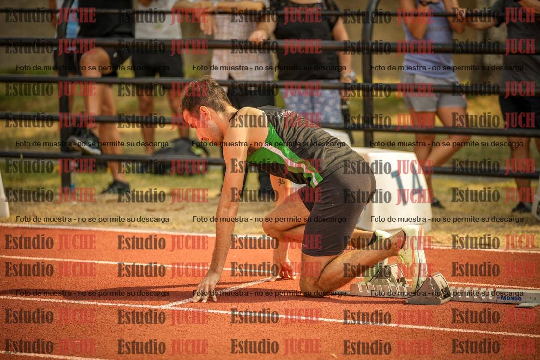 Fotos de los 400 m llanos de varones