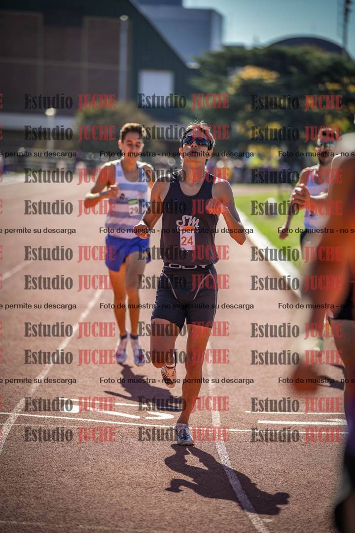 Fotos de los 800 m llanos de varones