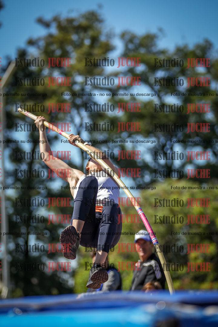 Fotos del salto con garrocha de mujeres