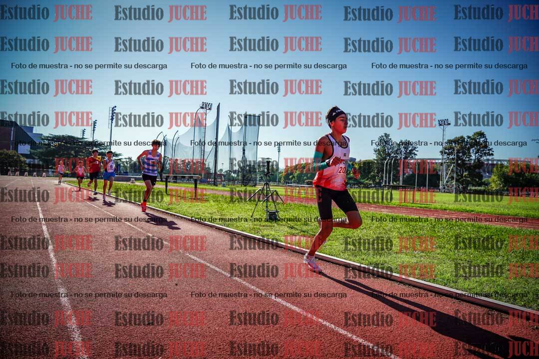Fotos de los 2400 m llanos de varones