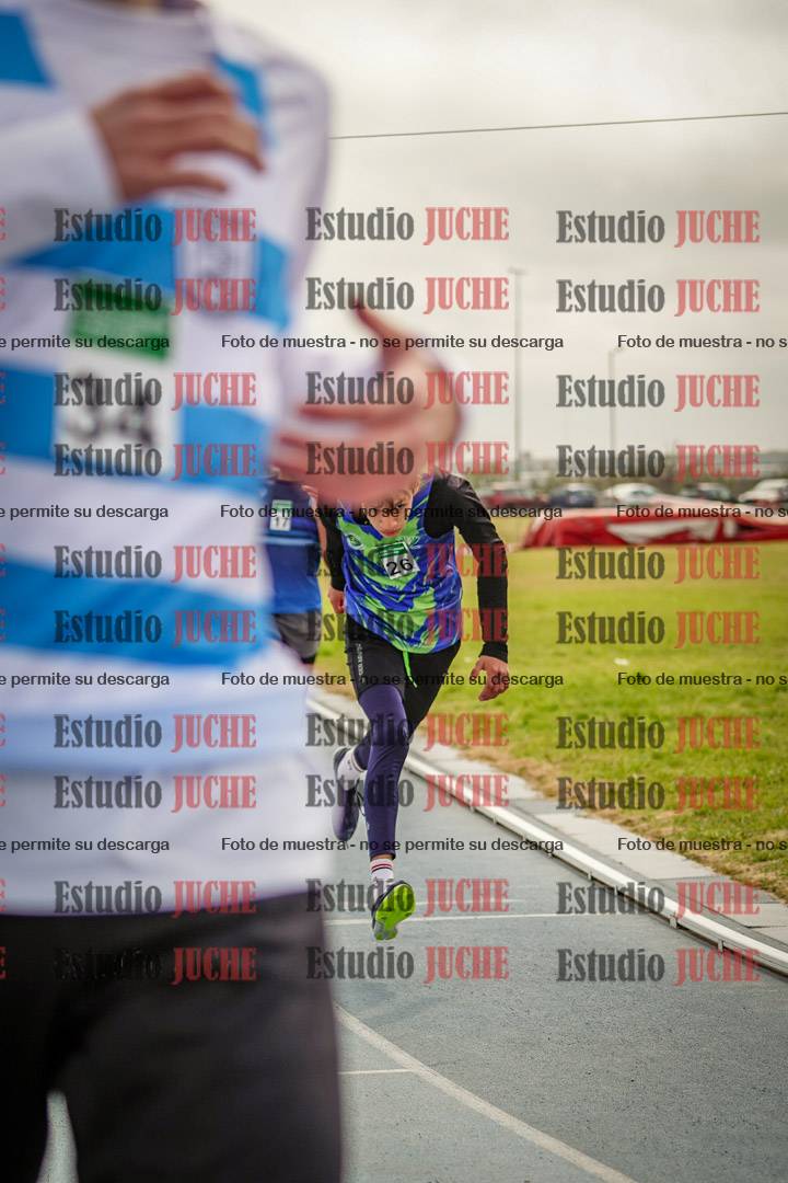 Fotos de los 600 m llanos de varones