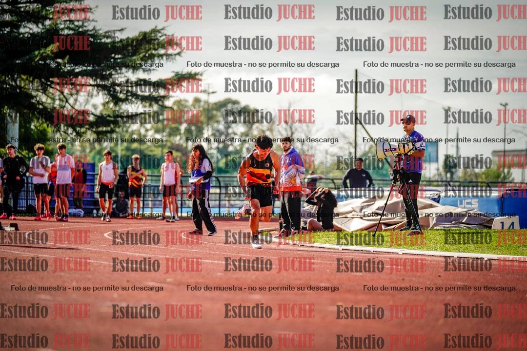 Fotos de los 100 m llanos de varones