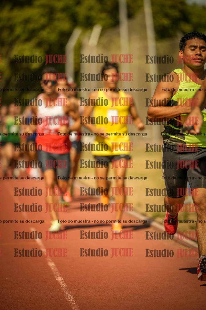 Fotos de los 3000 m llanos de varones
