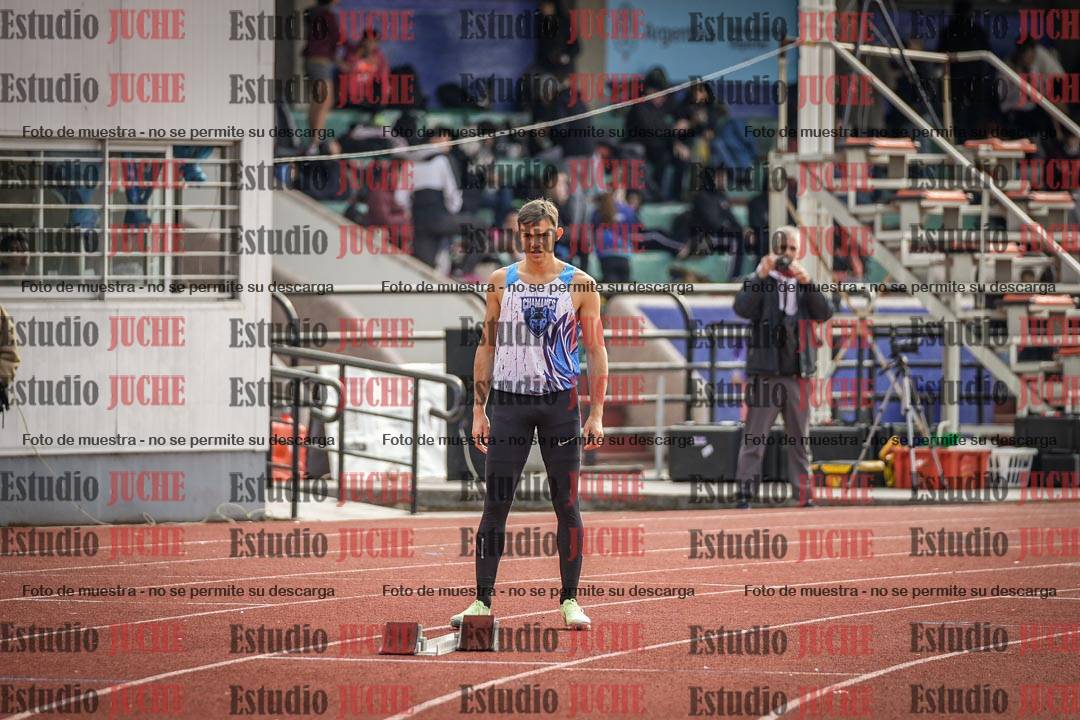 Fotos de los 400 m con vallas de varones