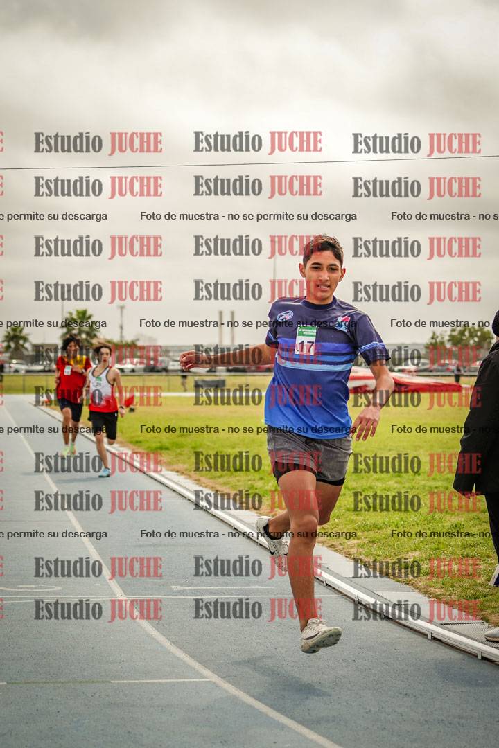 Fotos de los 600 m llanos de varones