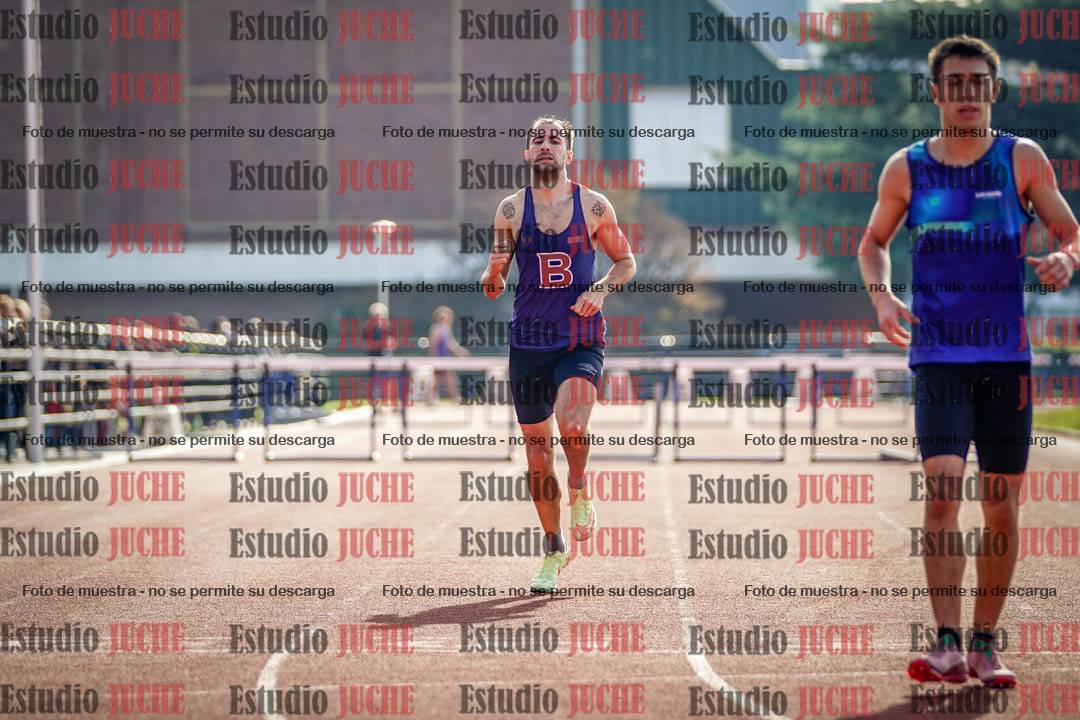 Fotos de los 400 m con vallas de varones