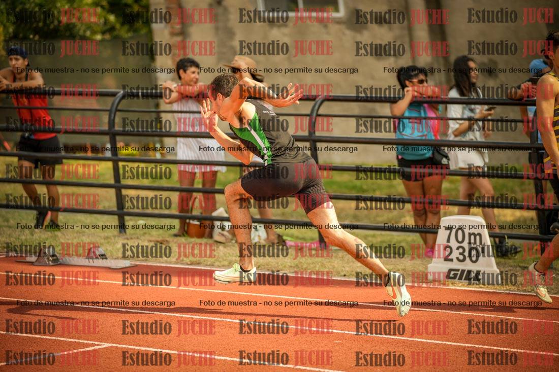 Fotos de los 400 m llanos de varones