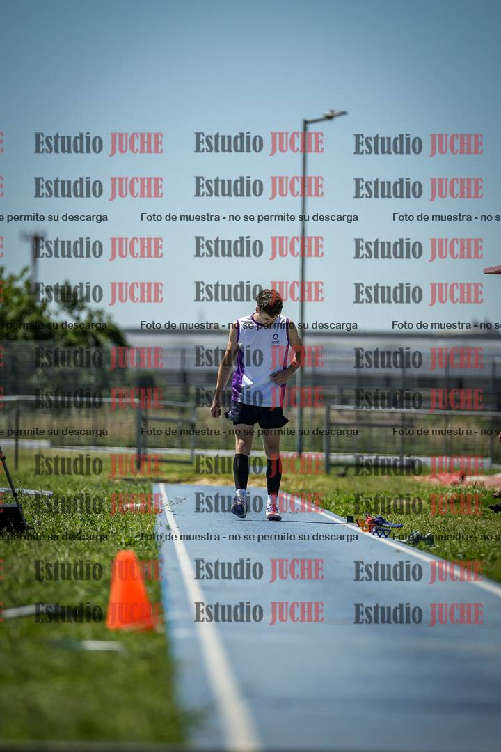 Fotos del salto triple de varones y mujeres - todas las tablas
