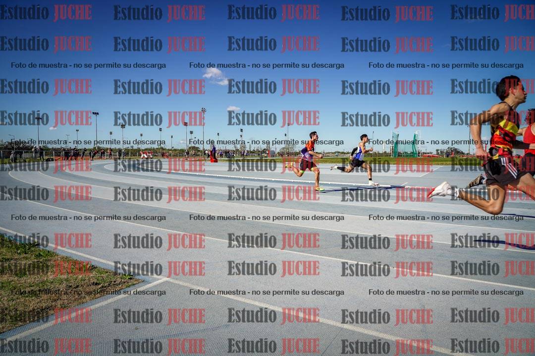 Fotos de los 200 m llanos de varones