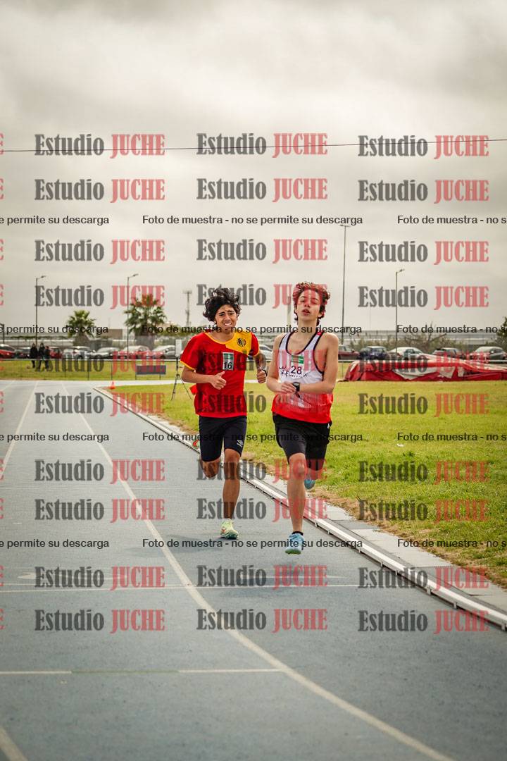 Fotos de los 600 m llanos de varones