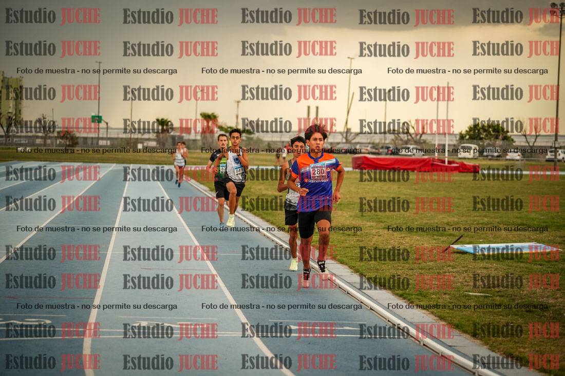 Fotos de los 600 m llanos de varones